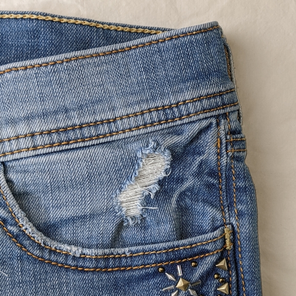 ☀️Hollister EUC Starburst distressed jean shorts 28W Junior 7 blue cutoffs - Picture 6 of 13